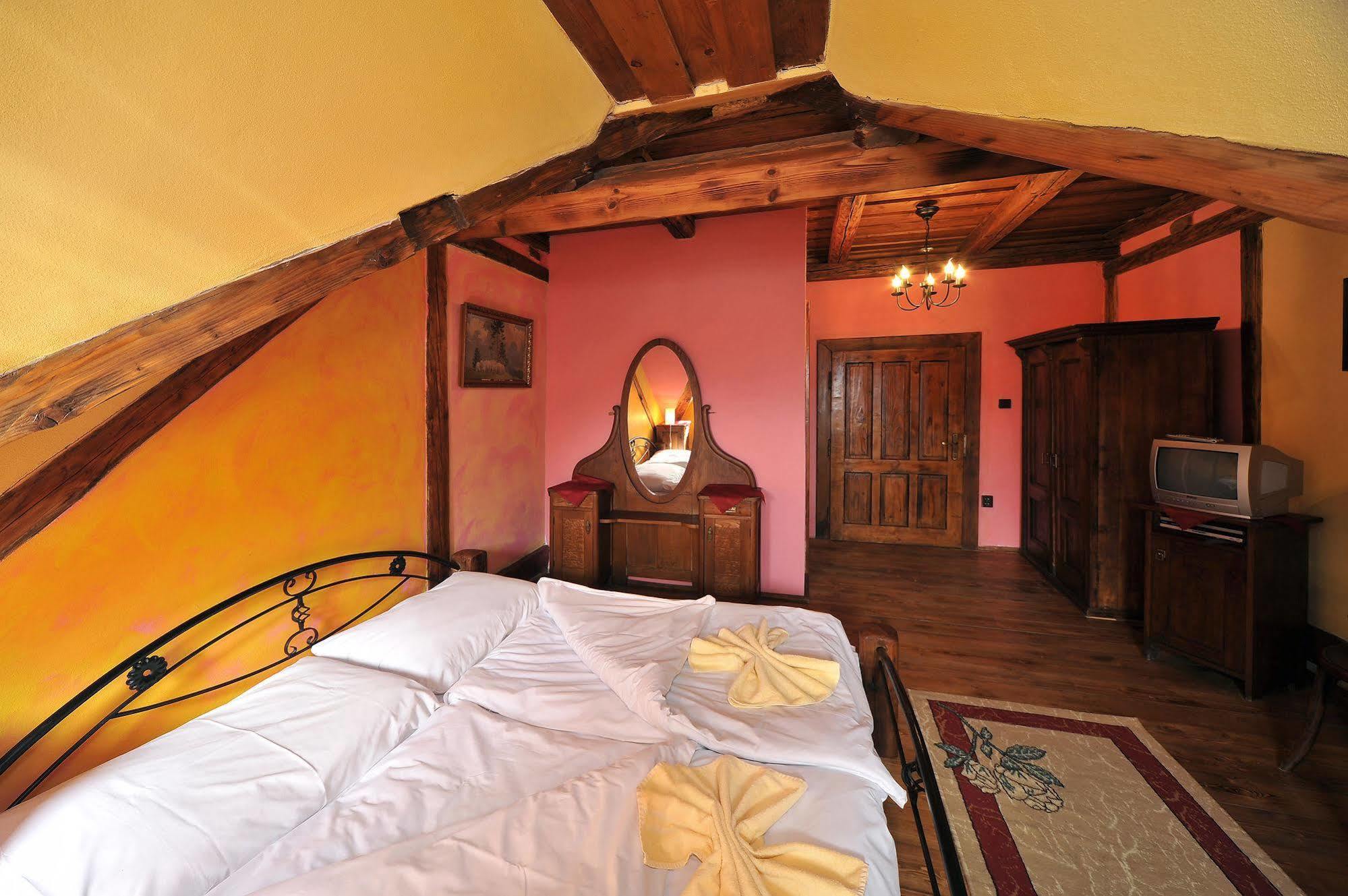 Apartmány Village Velky Slavkov Exterior foto